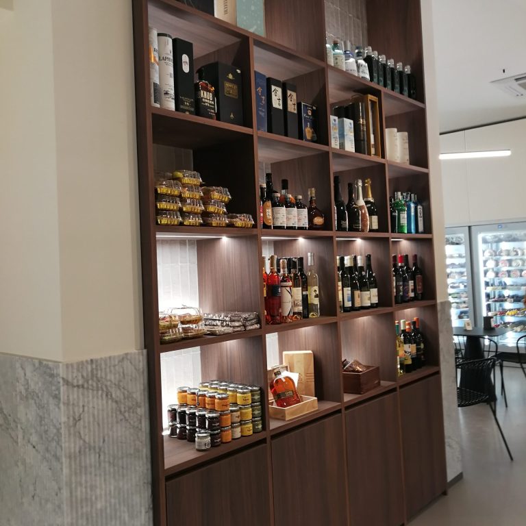 Espositore_caffè al ciclope_pachino